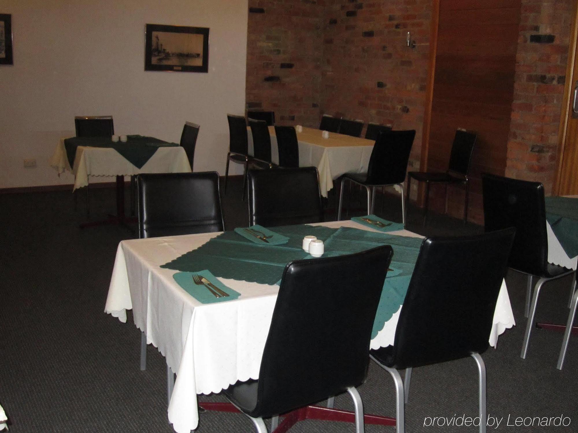 נרקורט William Macintosh Motor Lodge מראה חיצוני תמונה