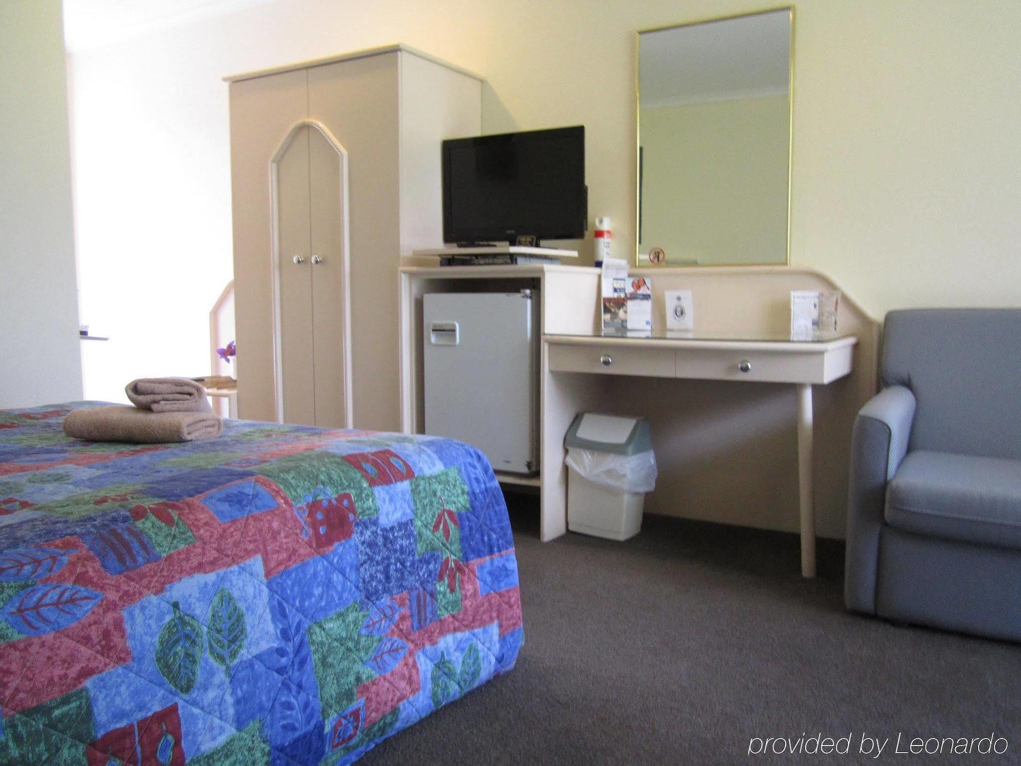 נרקורט William Macintosh Motor Lodge מראה חיצוני תמונה