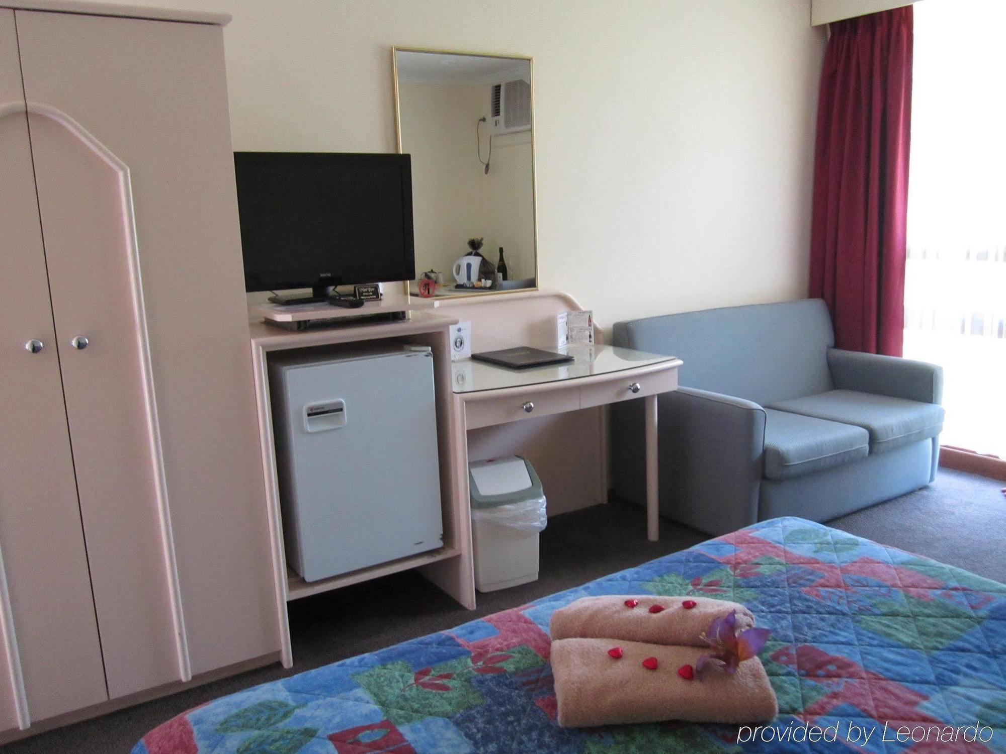 נרקורט William Macintosh Motor Lodge מראה חיצוני תמונה