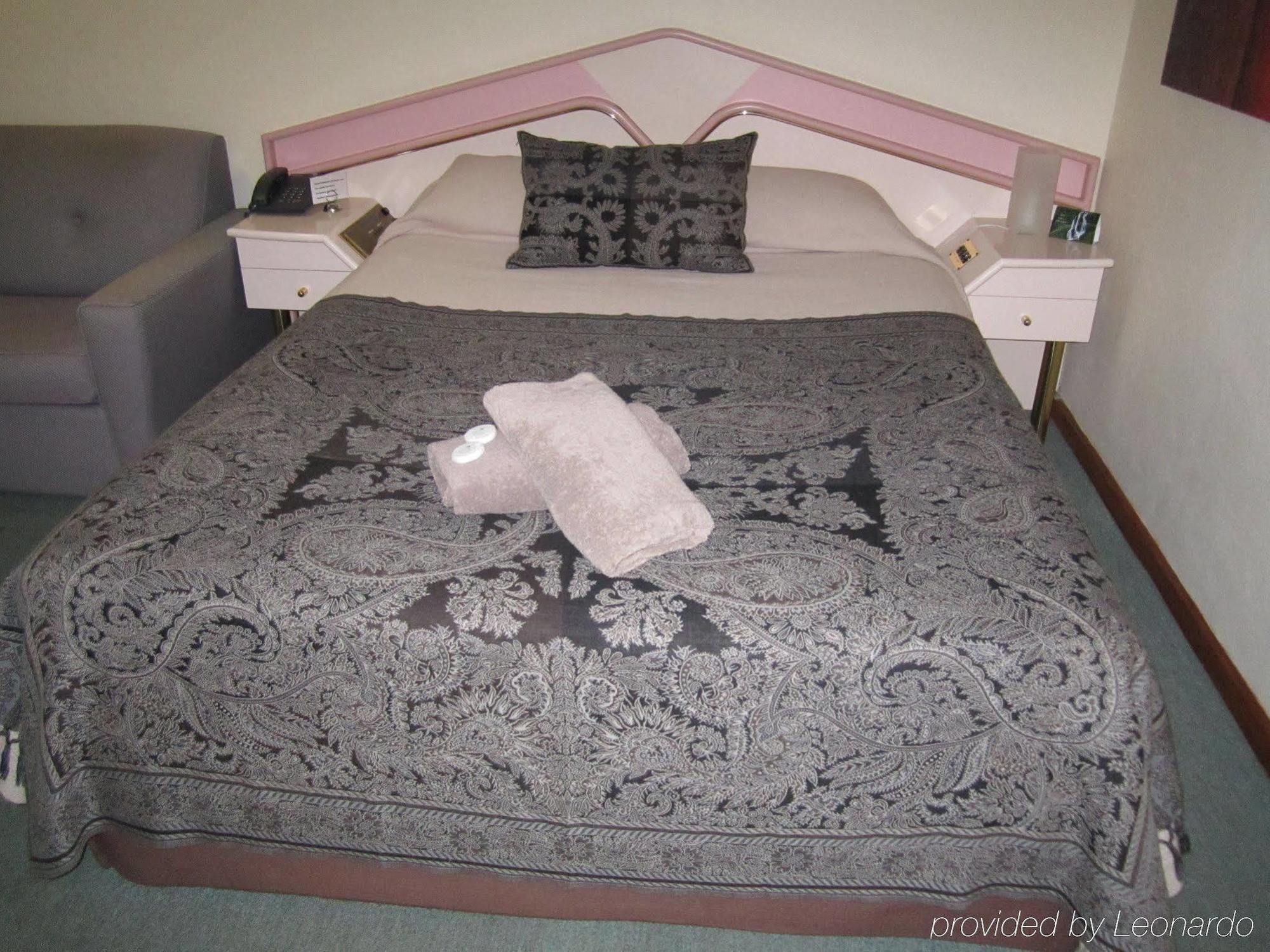 נרקורט William Macintosh Motor Lodge מראה חיצוני תמונה