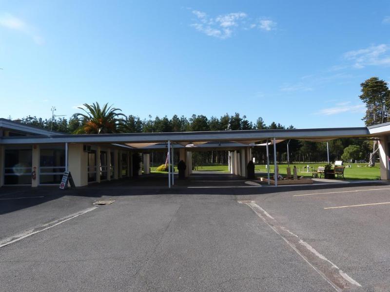 נרקורט William Macintosh Motor Lodge מראה חיצוני תמונה